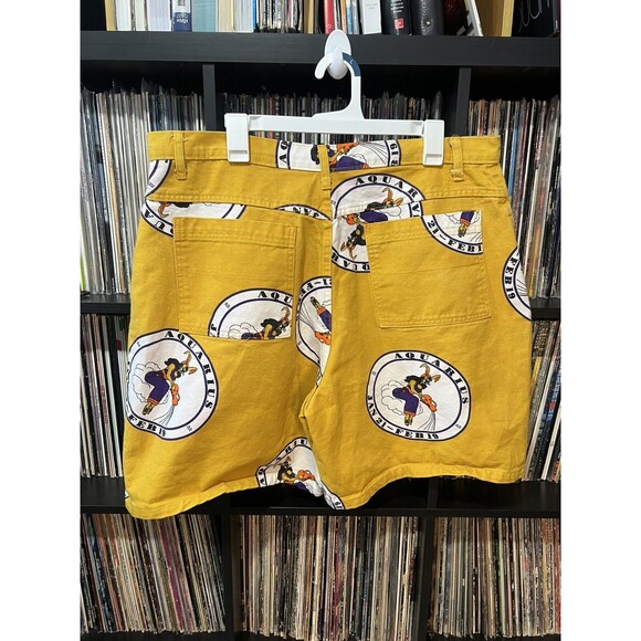 Vintage 90’s Yellow Shorts Aquarius Bunny  PinUp Rare Design Mens sz XL - Picture 2 of 8